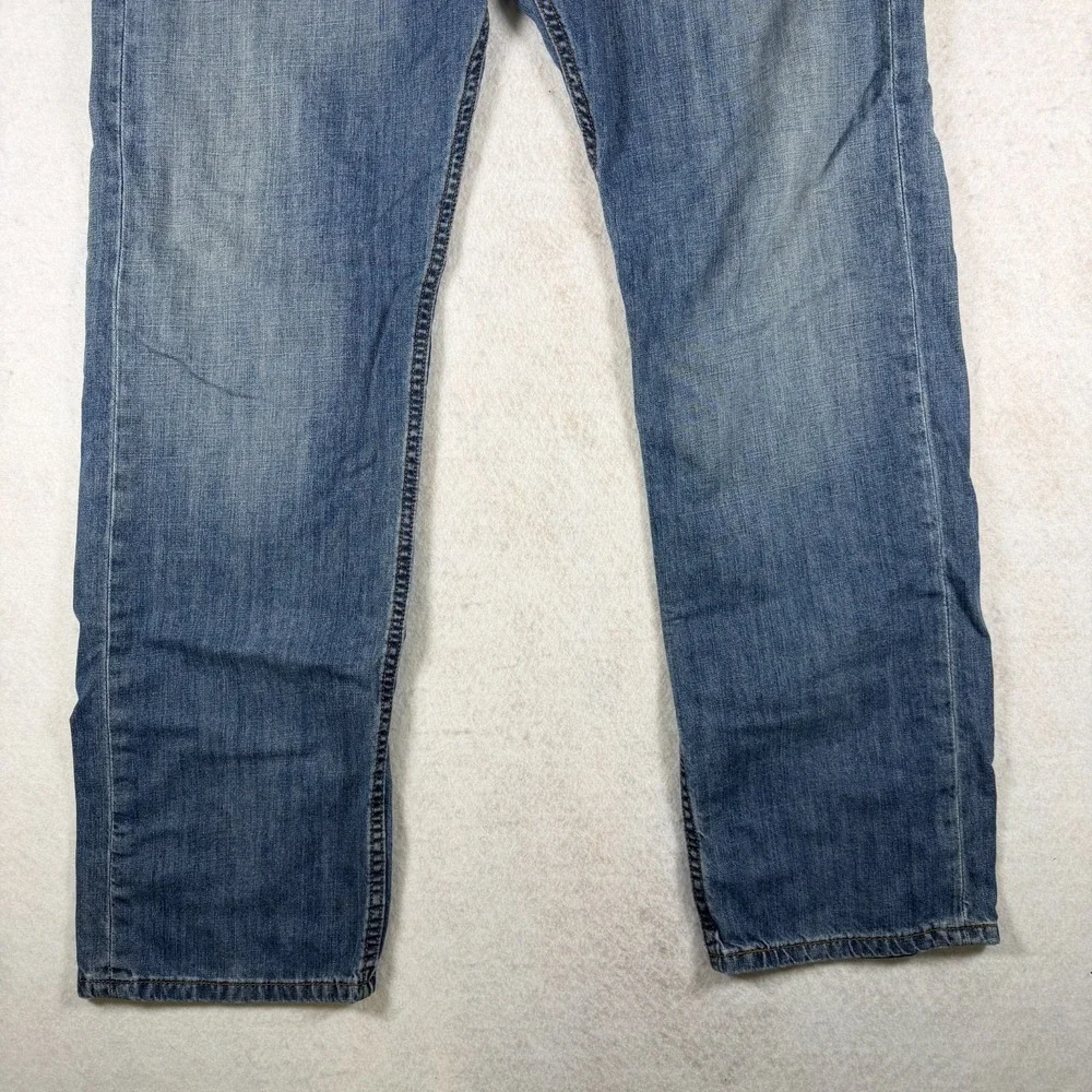 Levis 505 Regular Fit Straight Leg Jeans Mens 38x32 Medium Wash Blue Denim‎